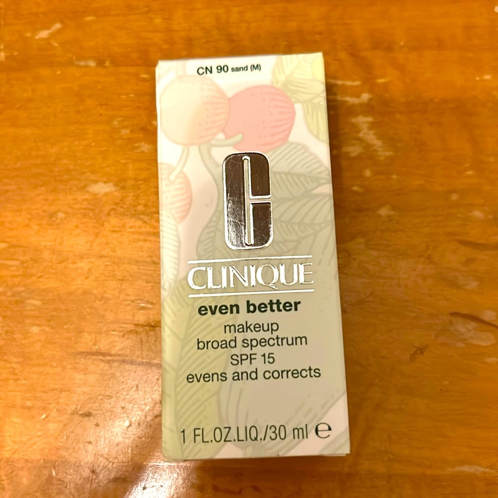 1 fl. Oz. Even Better makeup / foundation Clinique CN 90 Sand Medium NIB 98%full